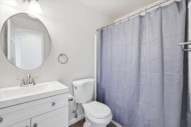 1633 E LAKESIDE Drive 63, Gilbert, AZ 85234
