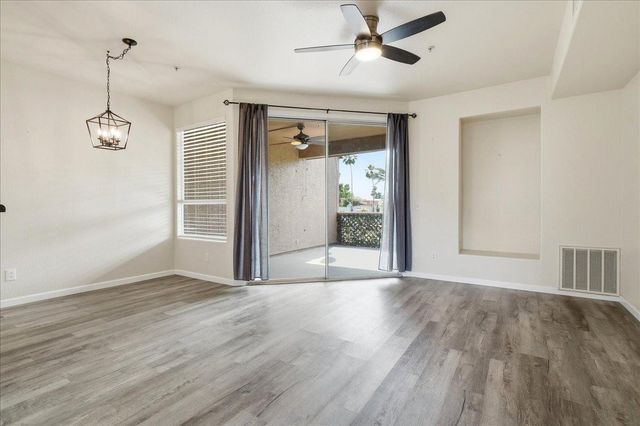 1633 E LAKESIDE Drive 63, Gilbert, AZ 85234