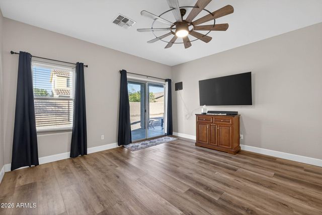 820 W BURKHALTER Drive, San Tan Valley, AZ 85143