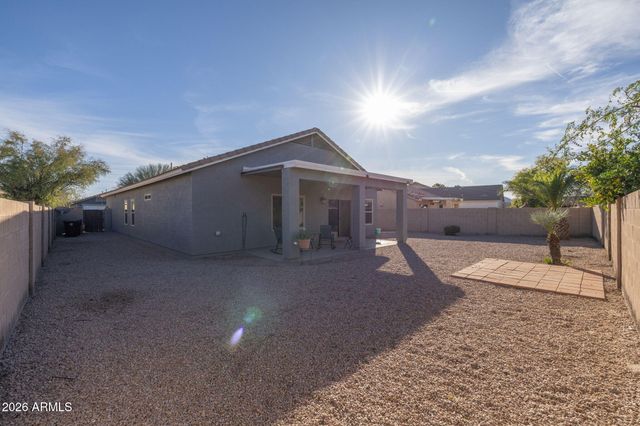 820 W BURKHALTER Drive, San Tan Valley, AZ 85143