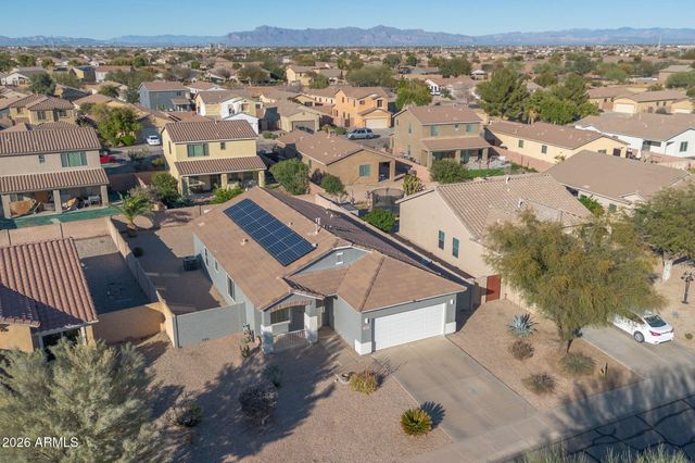 820 W BURKHALTER Drive, San Tan Valley, AZ 85143