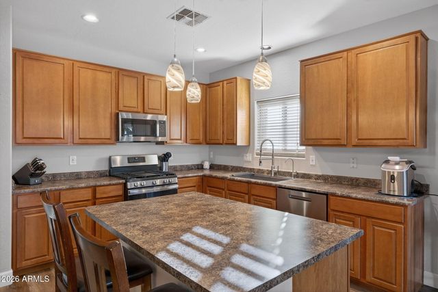 820 W BURKHALTER Drive, San Tan Valley, AZ 85143