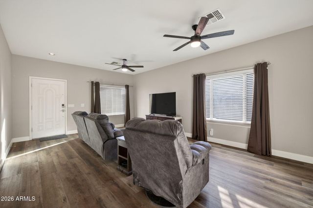 820 W BURKHALTER Drive, San Tan Valley, AZ 85143