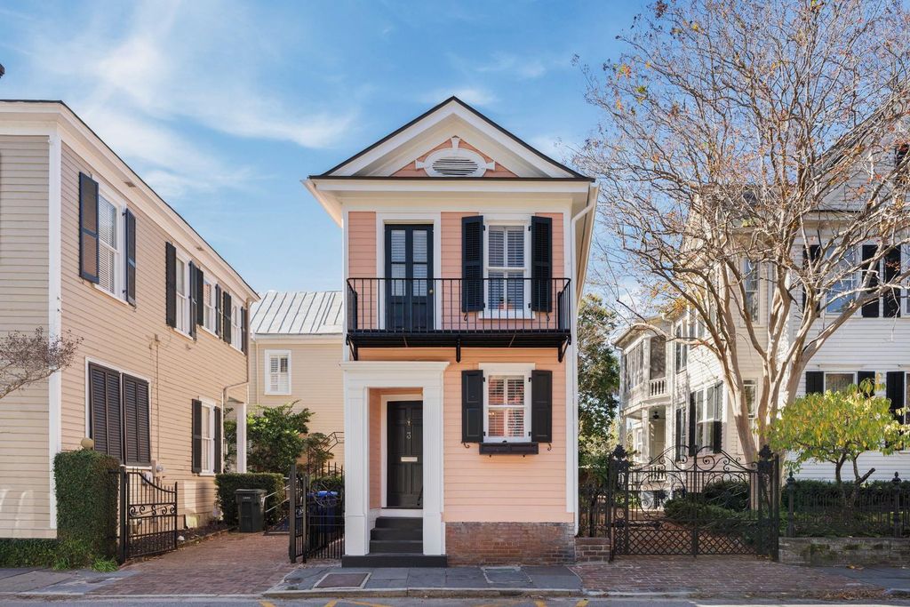 3 King Street, Charleston, SC 29401
