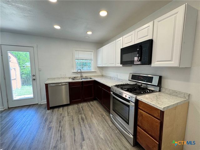 1009 S 3rd Street, Copperas Cove, TX 76522