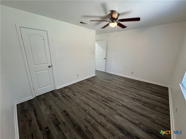 1009 S 3rd Street, Copperas Cove, TX 76522