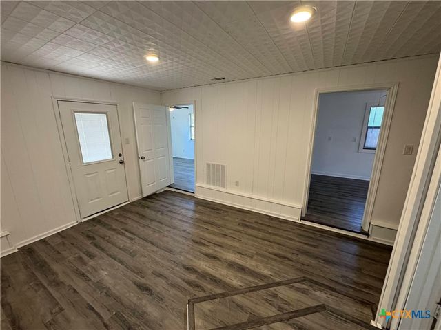 1009 S 3rd Street, Copperas Cove, TX 76522