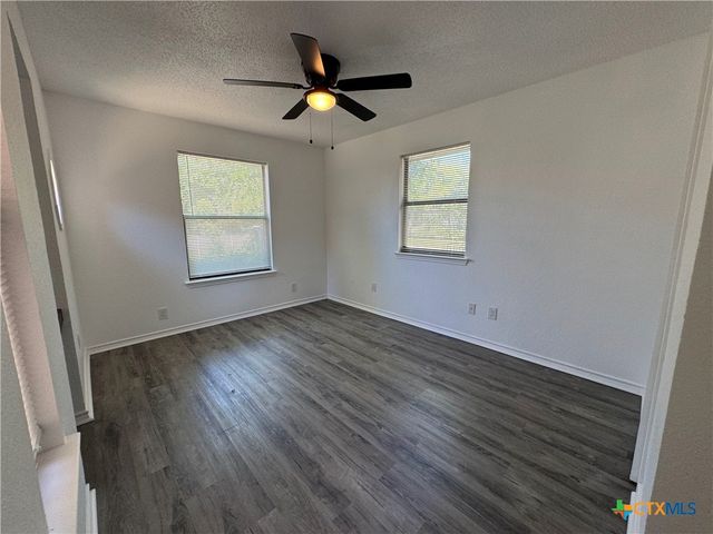 1009 S 3rd Street, Copperas Cove, TX 76522