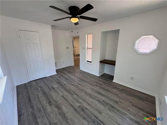1009 S 3rd Street, Copperas Cove, TX 76522