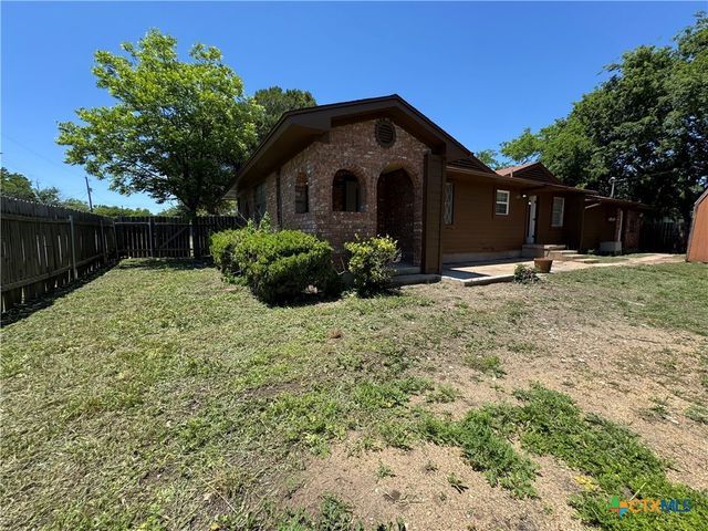 1009 S 3rd Street, Copperas Cove, TX 76522