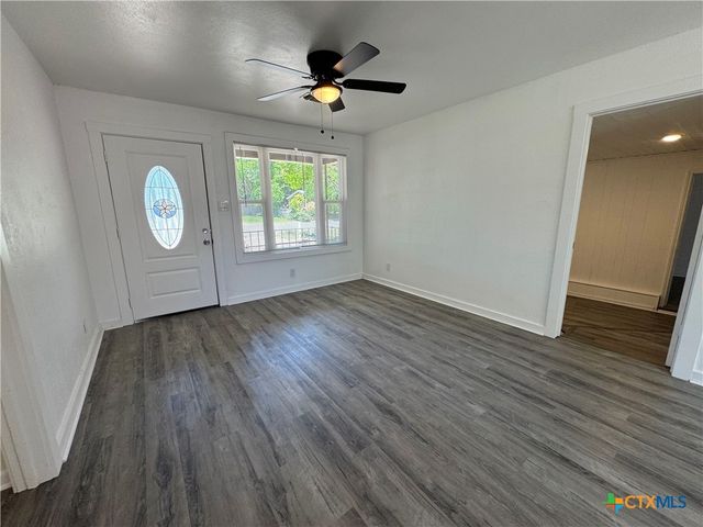 1009 S 3rd Street, Copperas Cove, TX 76522