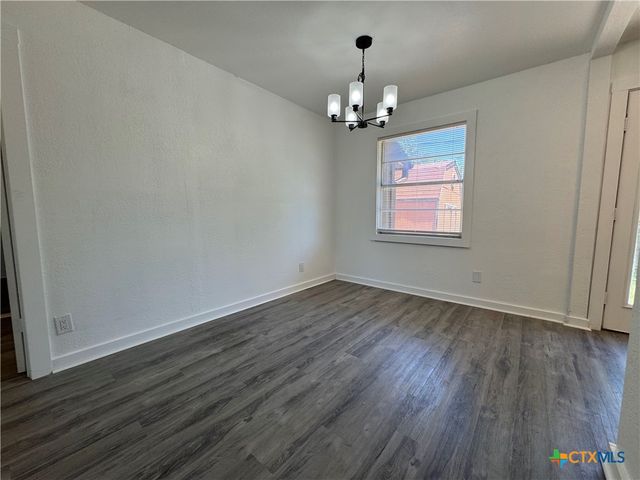 1009 S 3rd Street, Copperas Cove, TX 76522