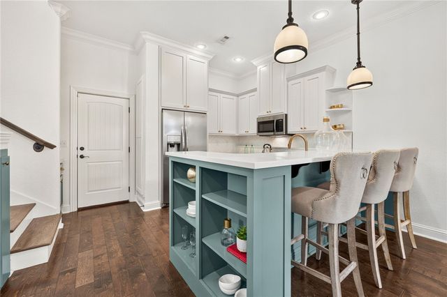 211 N Church Avenue 1, Fayetteville, AR 72701