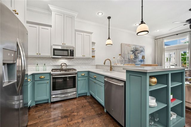 211 N Church Avenue 1, Fayetteville, AR 72701