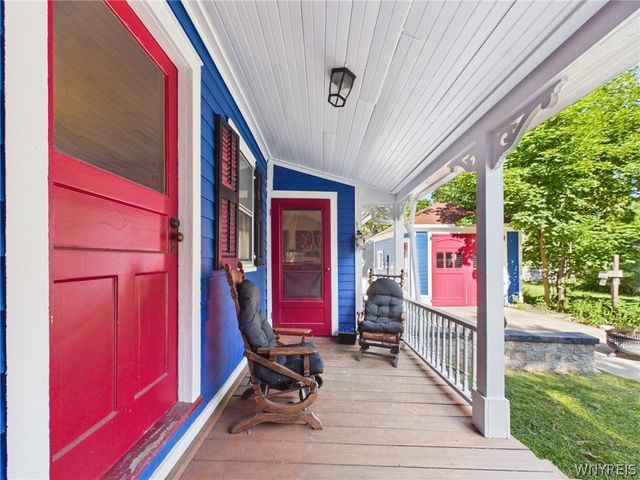 33 North Ellicott Street, Amherst, NY 14221