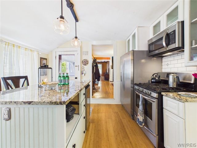 33 North Ellicott Street, Amherst, NY 14221