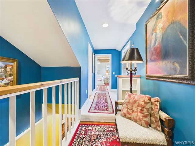 33 North Ellicott Street, Amherst, NY 14221