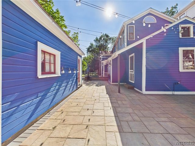 33 North Ellicott Street, Amherst, NY 14221