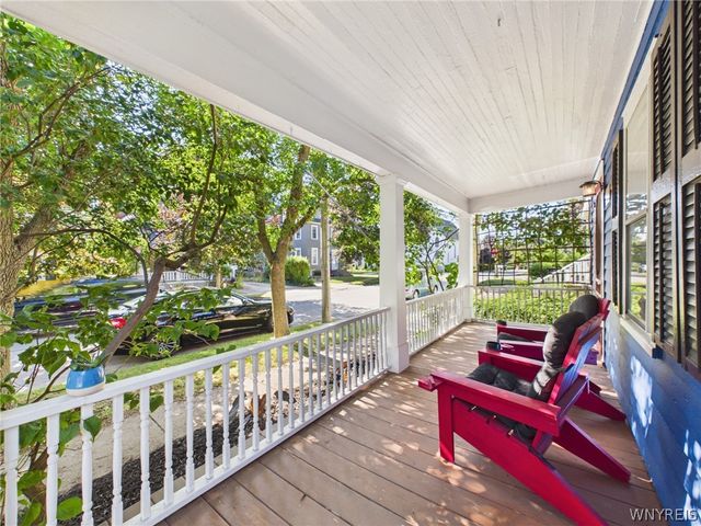 33 North Ellicott Street, Amherst, NY 14221