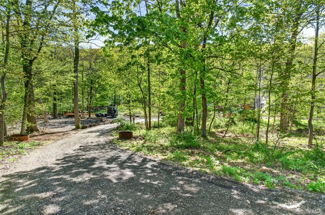 12 Summit Trail, Monroe, NY 10950