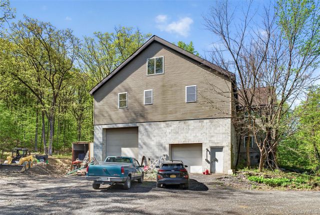 12 Summit Trail, Monroe, NY 10950