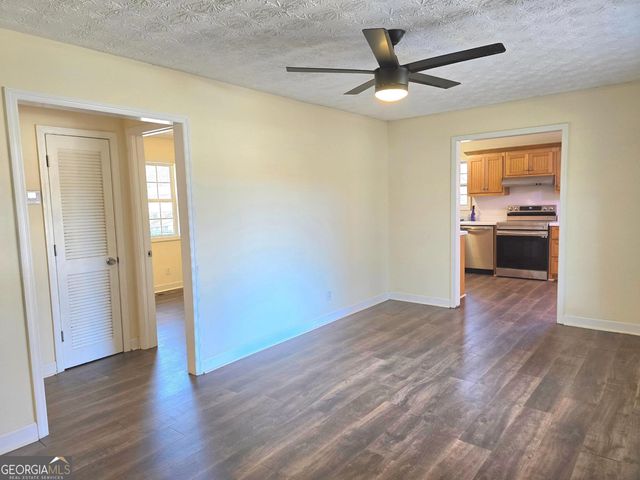 71 Railroad Avenue, Jefferson, GA 30549