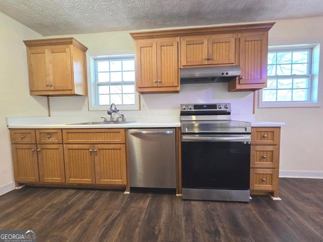 71 Railroad Avenue, Jefferson, GA 30549