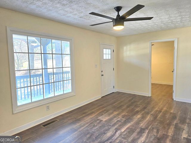 71 Railroad Avenue, Jefferson, GA 30549