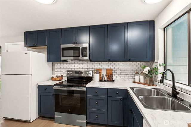 16501 30th Drive SE, Bothell, WA 98012