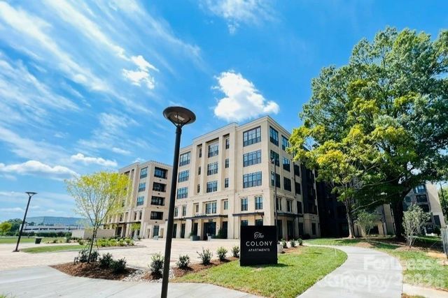 4220 Colony Plaza Drive 22C, Charlotte, NC 28211