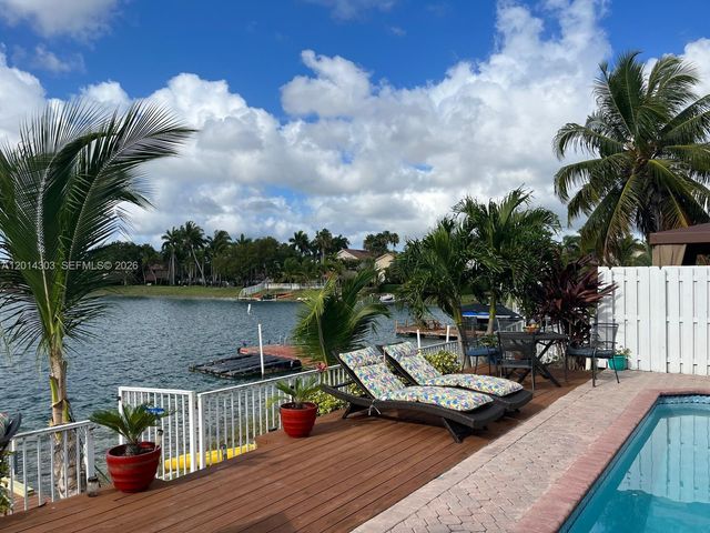 13590 SW 144th Ter 0, Miami, FL 33186