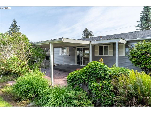 3425 PENNSYLVANIA St, Longview, WA 98632