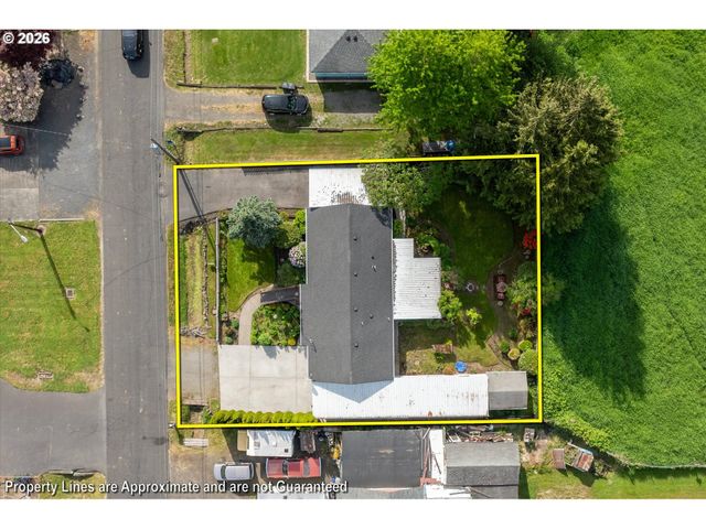 3425 PENNSYLVANIA St, Longview, WA 98632