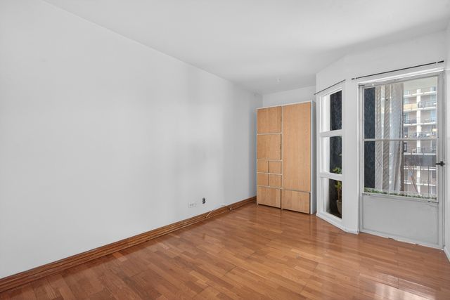 5901 N Sheridan Road 7G, Chicago, IL 60660