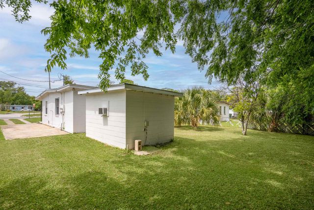 20 Rollins Ave, St Augustine, FL 32084