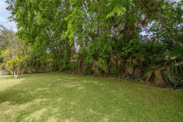 20 Rollins Ave, St Augustine, FL 32084