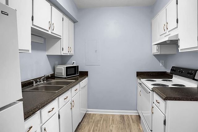 2494 Etiwan Avenue D-11, Charleston, SC 29414