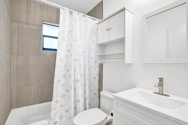 7418 NW 49th Street, Lauderhill, FL 33319