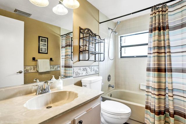 7418 NW 49th Street, Lauderhill, FL 33319