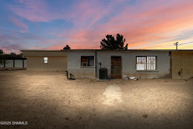 2793 Alvarez Road, Anthony, NM 88021
