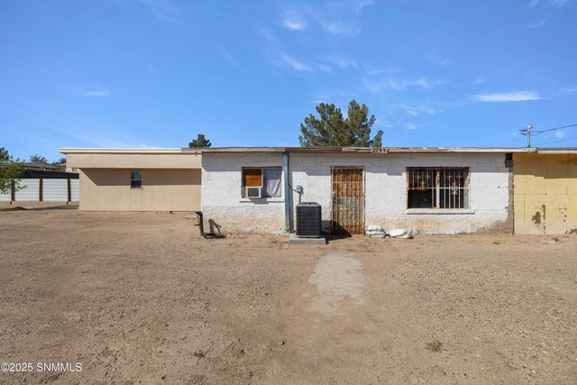 2793 Alvarez Road, Anthony, NM 88021