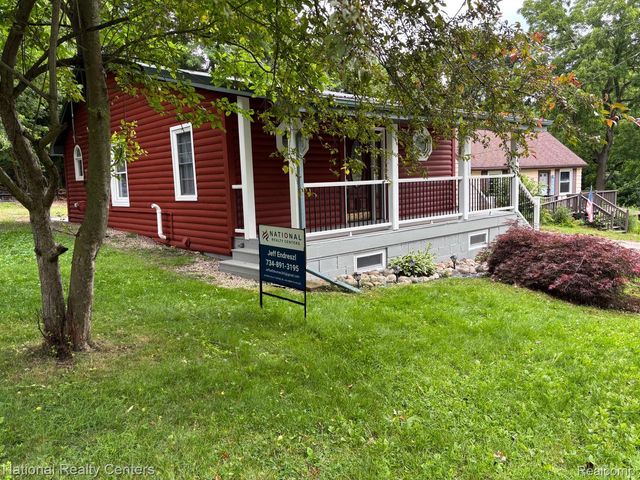 284 Evans Glen Trail, Franklin Township, MI 49287