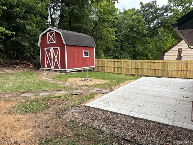 284 Evans Glen Trail, Franklin Township, MI 49287