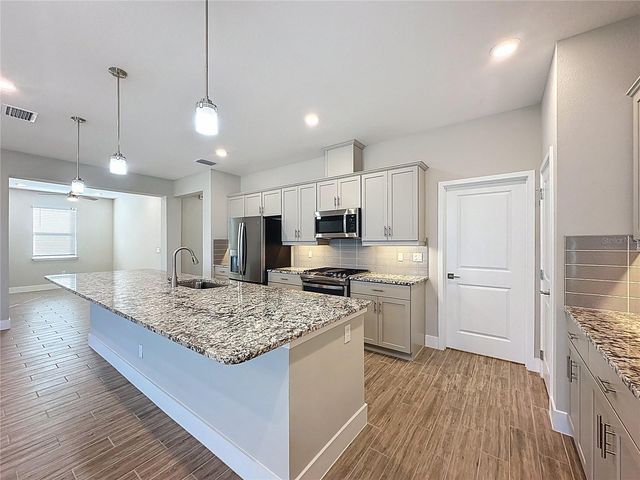 651 CONSERVATION BOULEVARD, Groveland, FL 34736