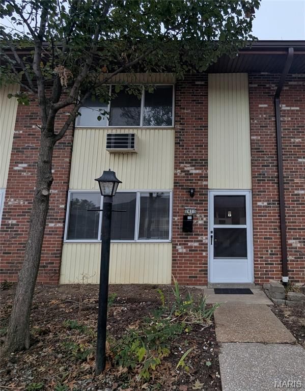 7411 Hazelcrest Drive, Hazelwood, MO 63042