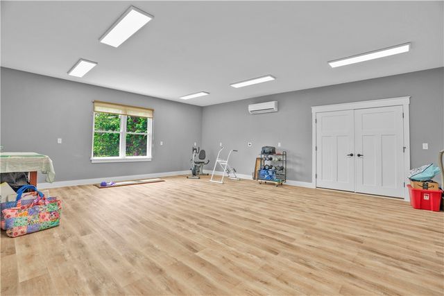 8 Hawthorn Lane, Bella Vista, AR 72715