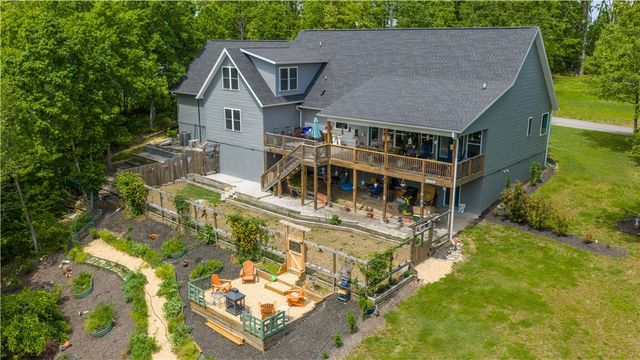 8 Hawthorn Lane, Bella Vista, AR 72715