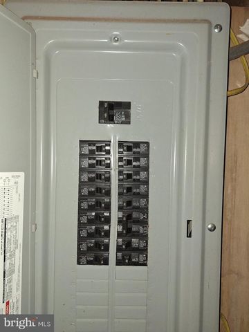 409 S 4TH ST, Darby, PA 19023