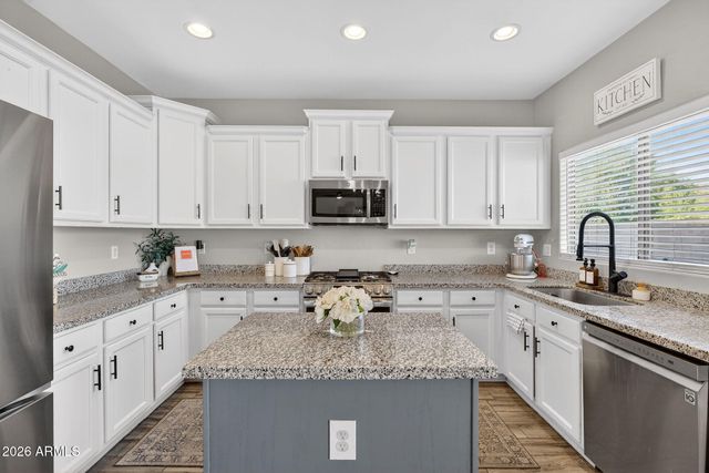 118 W DRAGON TREE Avenue, Queen Creek, AZ 85140