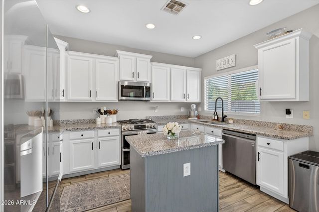 118 W DRAGON TREE Avenue, Queen Creek, AZ 85140